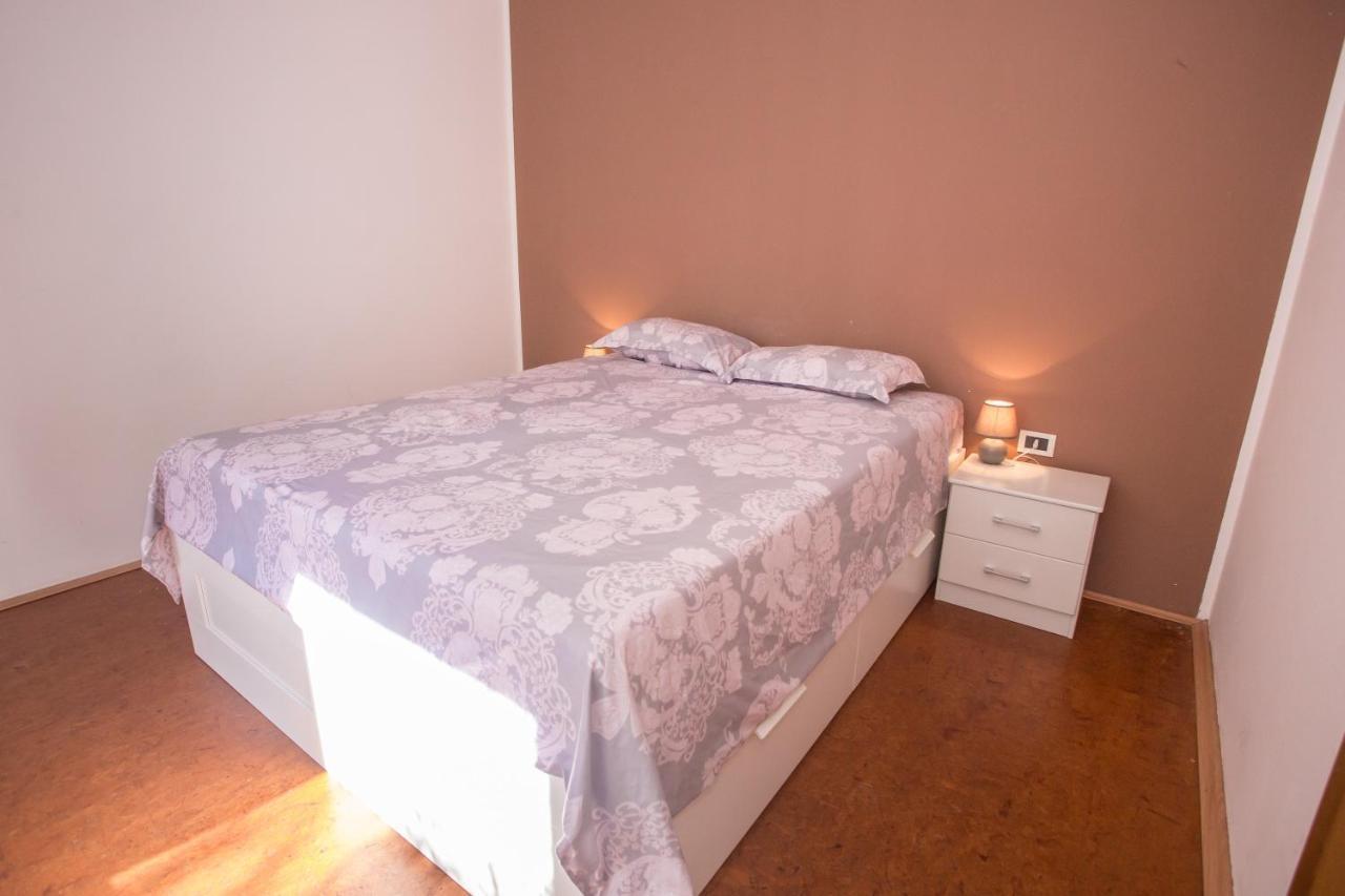 Ema-Dany Appartement Poreč Buitenkant foto