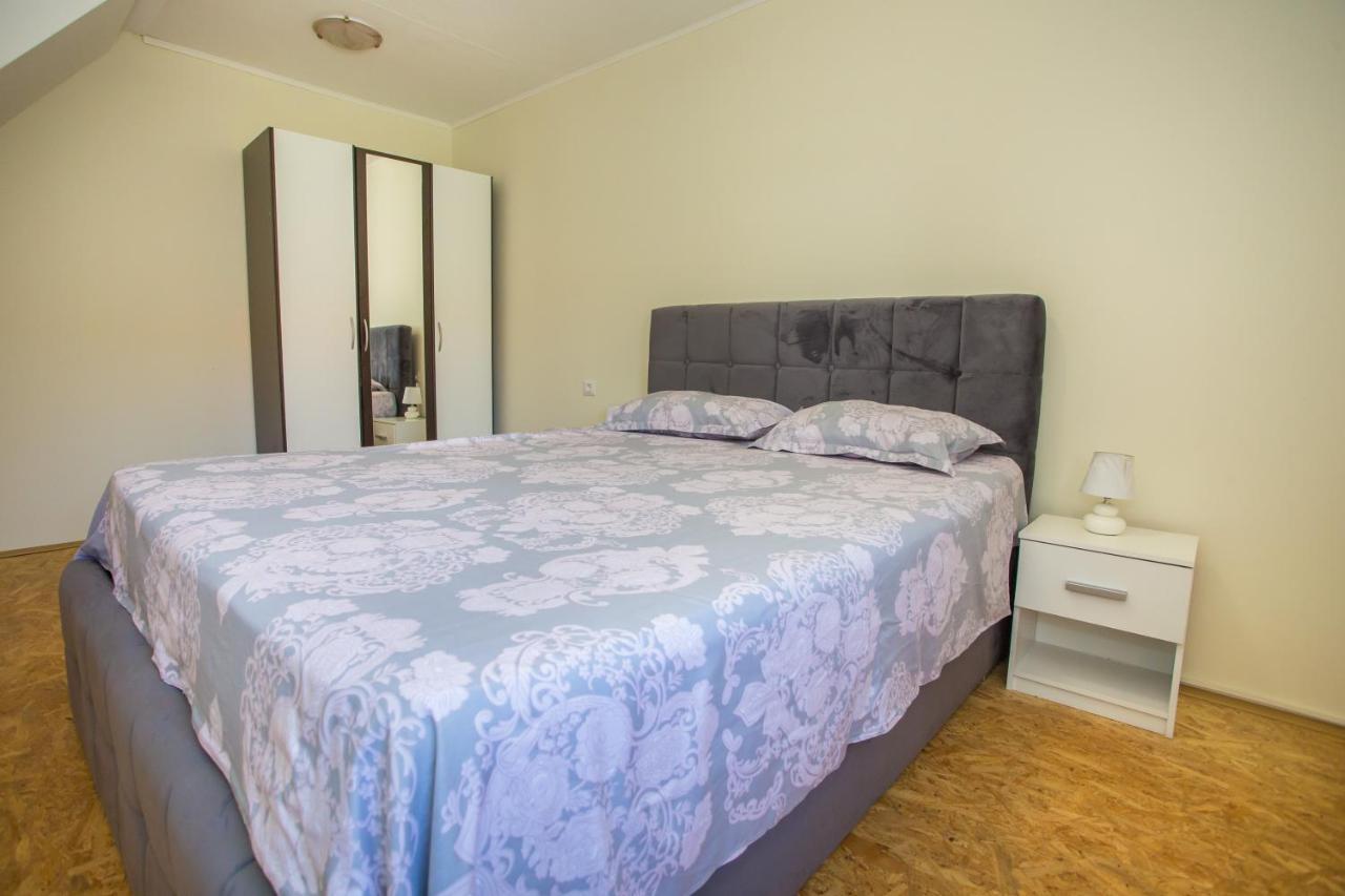 Ema-Dany Appartement Poreč Buitenkant foto