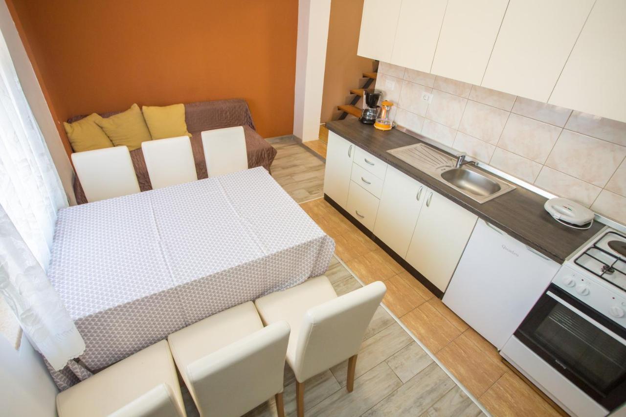 Ema-Dany Appartement Poreč Buitenkant foto