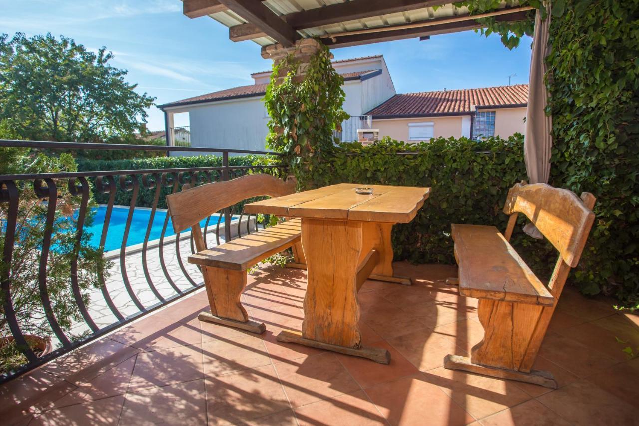 Ema-Dany Appartement Poreč Buitenkant foto