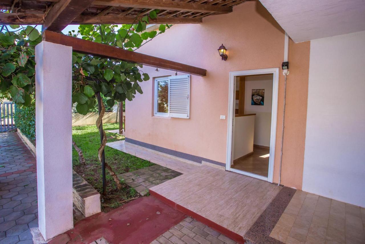 Ema-Dany Appartement Poreč Buitenkant foto