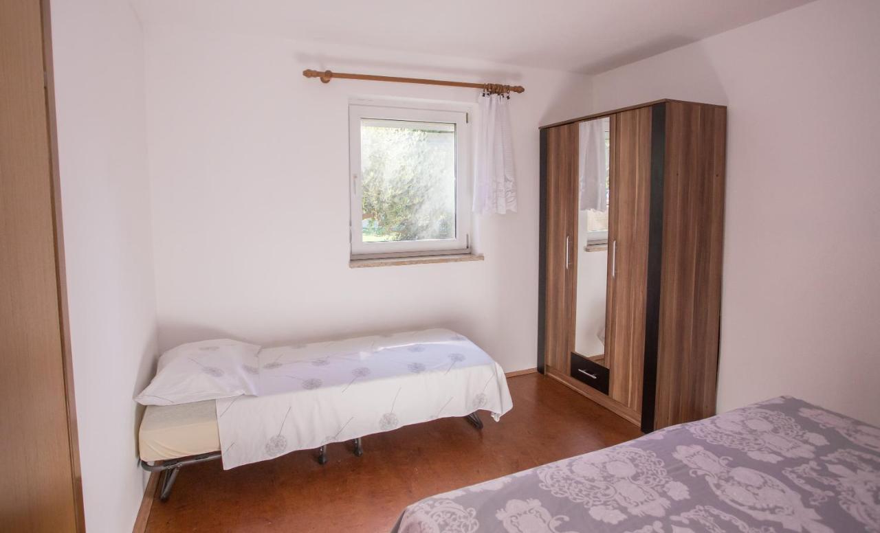 Ema-Dany Appartement Poreč Buitenkant foto