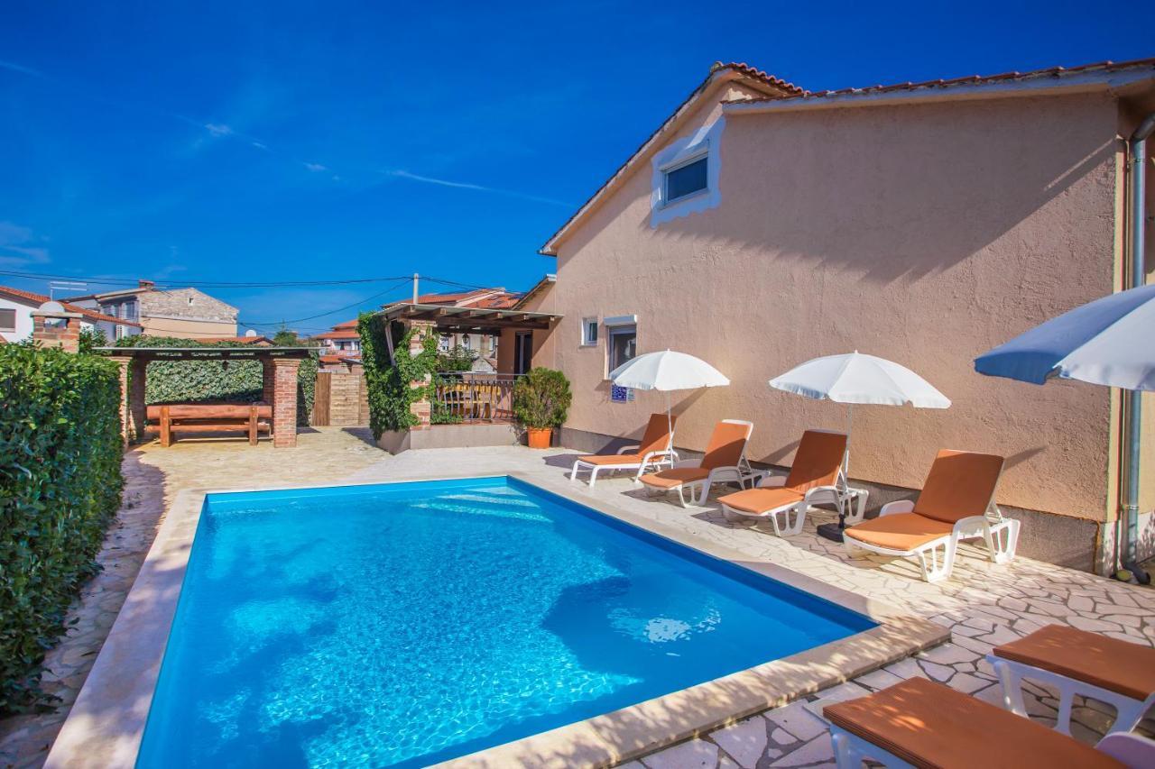Ema-Dany Appartement Poreč Buitenkant foto