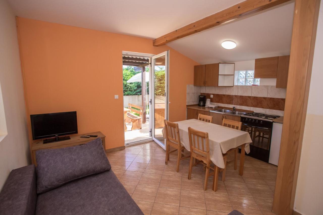 Ema-Dany Appartement Poreč Buitenkant foto