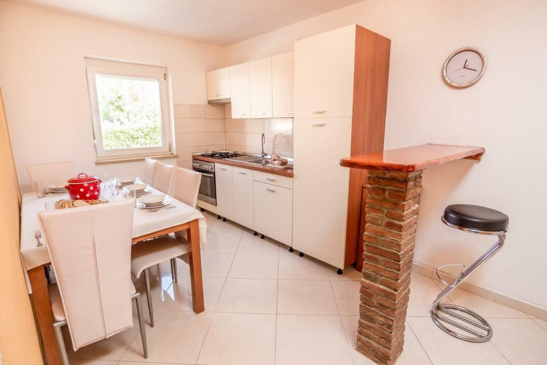 Ema-Dany Appartement Poreč Buitenkant foto